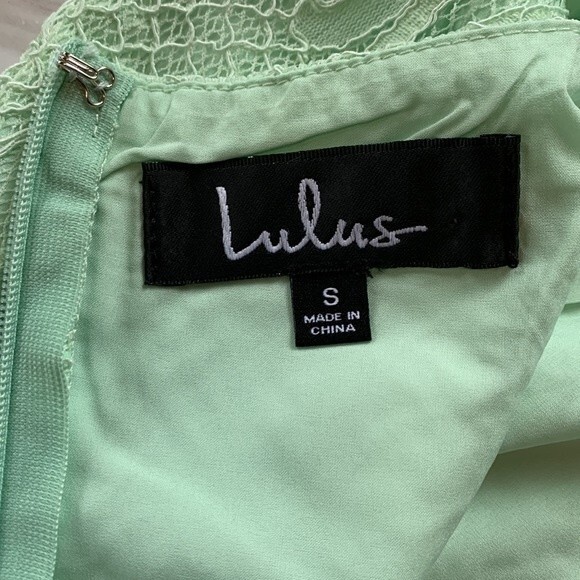 NWT Lulu's | Lace Dress Sage Green Meg Lace Tulip Hem Dress Size S - Picture 8 of 10